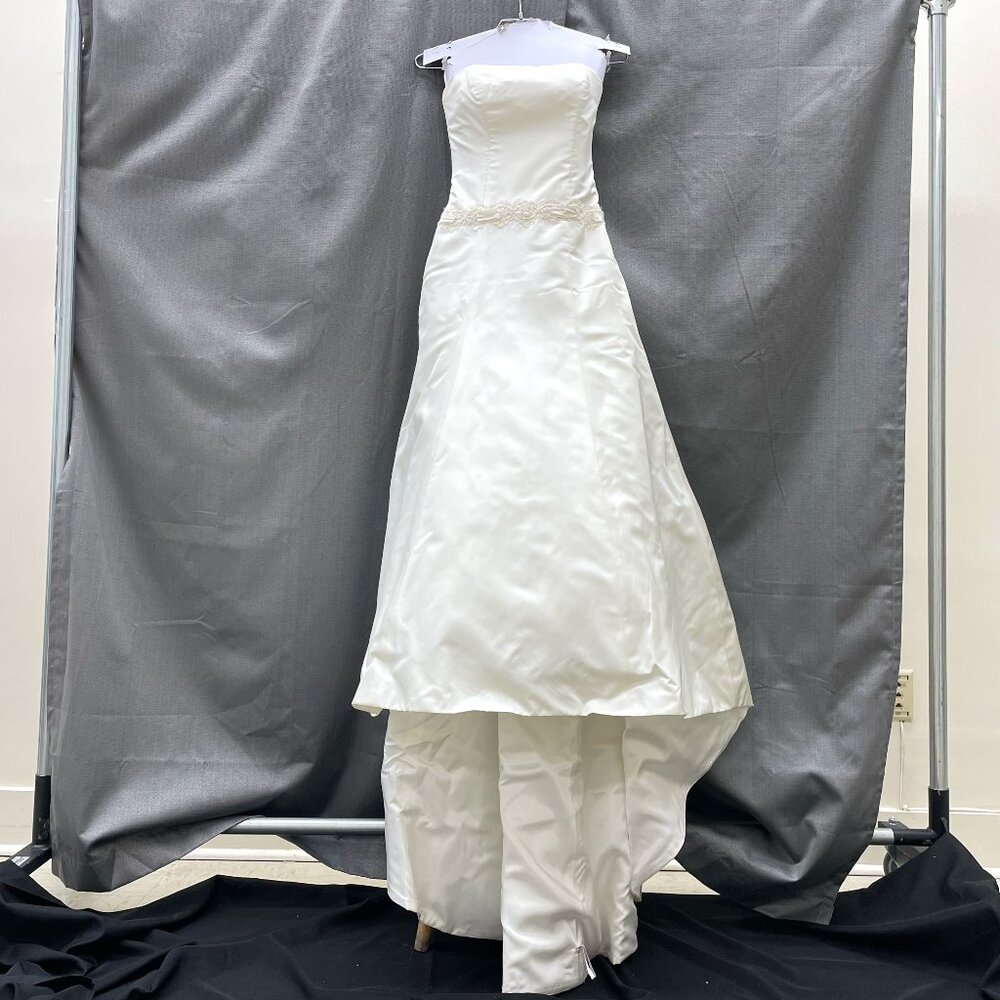 Monique Lhuillier Ivory Satin Aline Wedding Gown